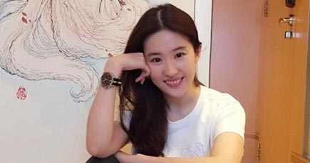 劉亦菲の素顔写真、肌が白くてピュアな少女みたい