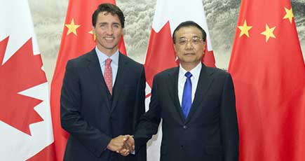 李克強総理、カナダのトルドー首相と会談