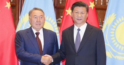 習近平主席はカザフスタンのナザルバエフ大統領と会談を行い