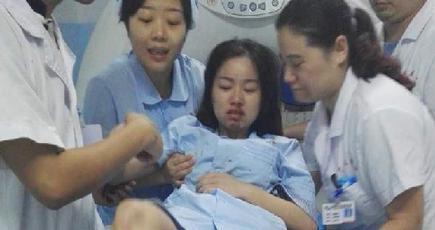 救急車が事故に　美女看護師が血を流しながら救命