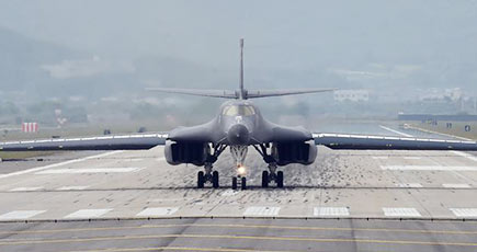 米軍B-1B爆撃機が朝鮮半島空域に再び進入
