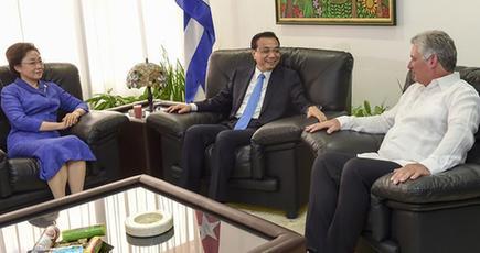李克強総理、キューバ第１副議長と会見