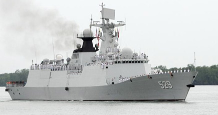 中国海軍護衛艦隊がマレーシアを訪問