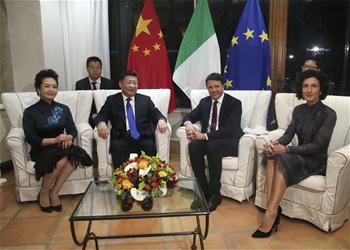 習近平主席、イタリアのレンツィ首相と会見