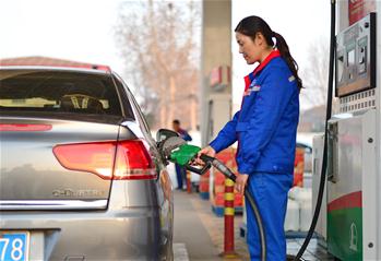 中国、価格１３０万元以上普通車に１０％消費税加算 １２月から
