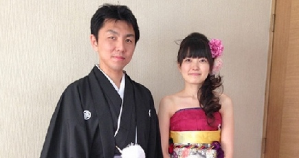 日本の新婦、和服があっという間にウェディングドレスに