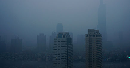 写真で見る霧霾に襲われる都市