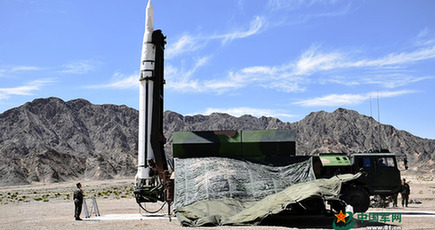 DF-15Bミサイルが立てられる、どの国への警告か？