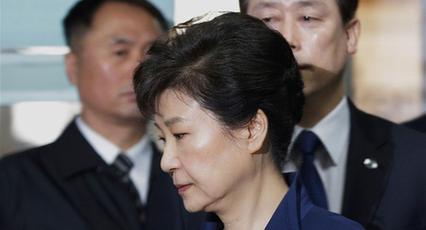 韓国の検察側、罪状18件で韓国朴槿恵前大統領を起訴