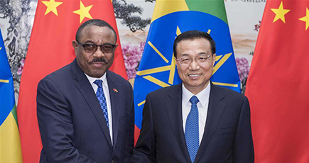李克強氏、エチオピアのハイレマリアム首相と会見