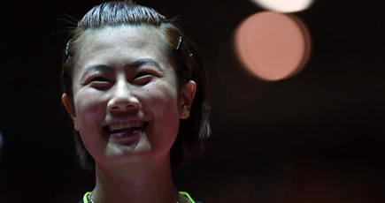 中国の丁寧選手、世界卓球女子シングルスで金メダル