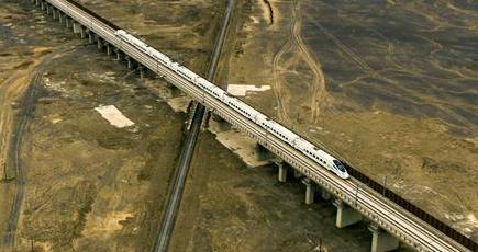 蘭新高速鉄道で民衆の交通手段は大きく変化