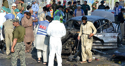 パキスタン自殺式爆弾襲撃による死者数は26人に上昇