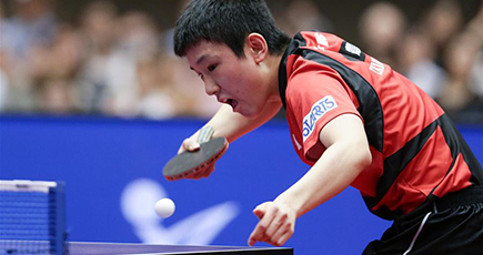 日本の張本、準々決勝で敗退　卓球アジア・カップ