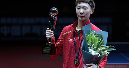 王曼昱、チームメイトの丁寧を下し優勝　卓球中国オープン