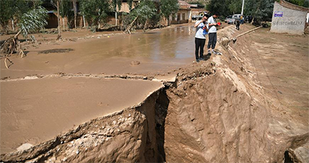 甘粛省臨夏回族自治州で山津波災害 １２人死亡