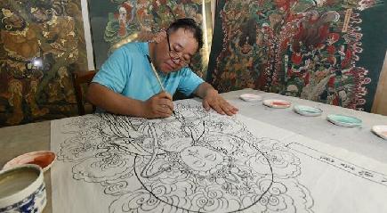 河北省石家荘市の民間画家　中国の伝統壁画を広める
