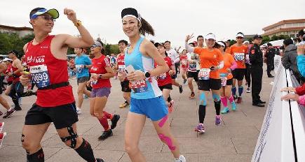 北京マラソン２０１８がスタート