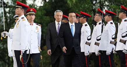 李克強総理、シンガポールのリー・シェンロン首相と会談