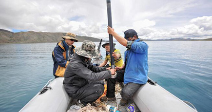 中国人科学者、ヤムドク湖の全面的な調査を初実施