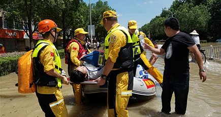 台風９号による水害、各方面が救援に全力　浙江省臨海市