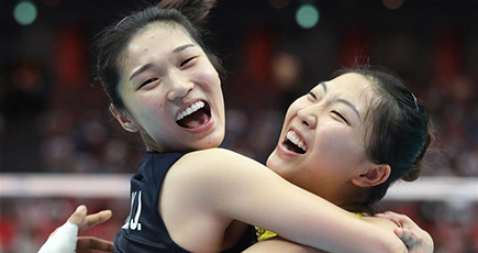 中国、セルビアに勝利し優勝決める　女子バレーＷ杯