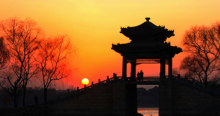 北京頤和園の夜景
