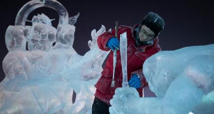 世界の氷彫刻家、極寒の地で美を競う　ハルビン国際氷彫刻大会