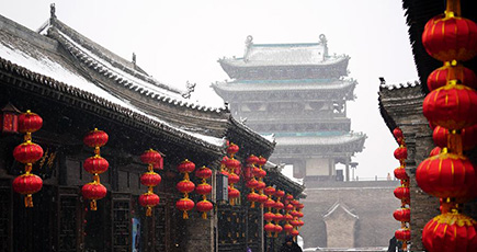 平遥古城が雪化粧　山西省