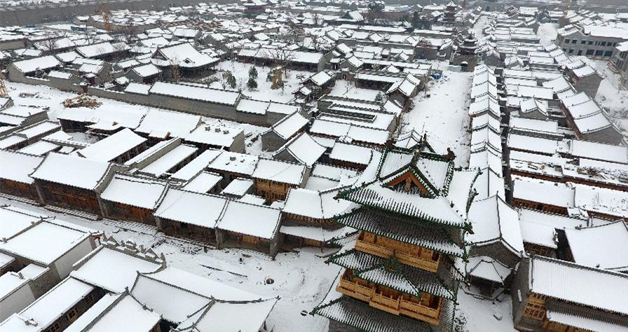 雪化粧した太原古県城　山西省太原市
