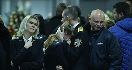 ウクライナ旅客機事件の犠牲者の遺体が帰国