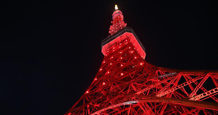 東京タワー、赤色にライトアップ　新型コロナウイルス肺炎と闘う中国応援