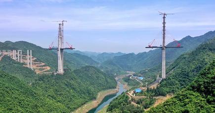 遵余高速の湘江大橋、建設順調　貴州省