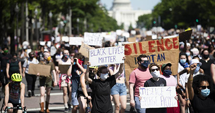 アフリカ系男性暴行死事件　抗議デモ、全米に拡大