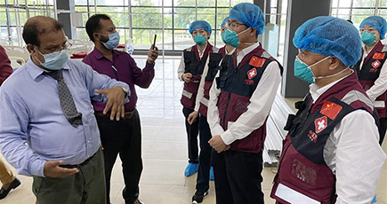中国のバングラ支援医療チームが現地視察　コロナ対策の経験を共有