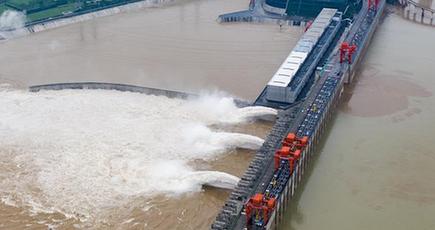 「２０２０年長江第１号洪水」が長江上流で発生