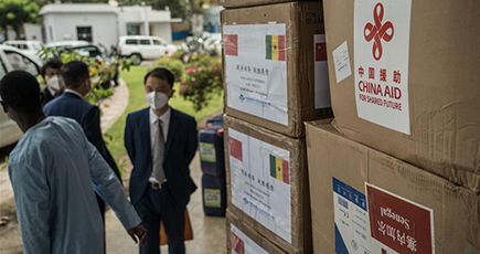 中国、セネガルに医療物資を寄贈