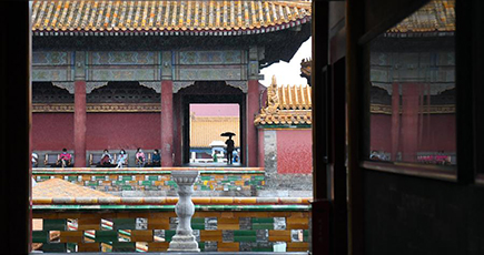 雨の故宮をそぞろ歩き