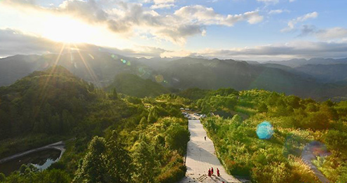 かつての貧困村が美しい観光村に変身　福建省陳峭村