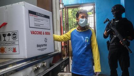 インドネシア、中国製コロナワクチンを全国に配布