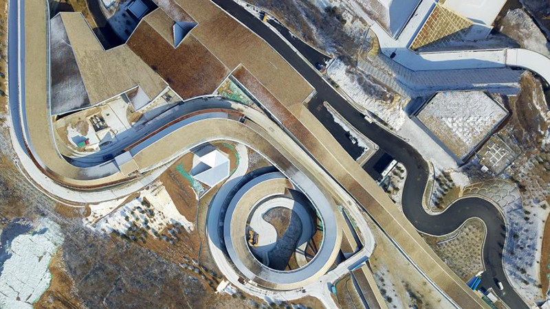 北京２０２２年冬季五輪延慶競技エリアを空中散歩