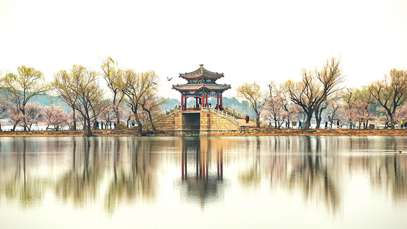 頤和園の春の訪れ　北京市