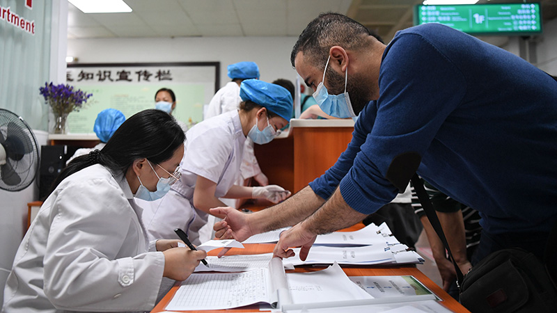 広東省で香港・マカオ・外国籍住民へのワクチン接種開始