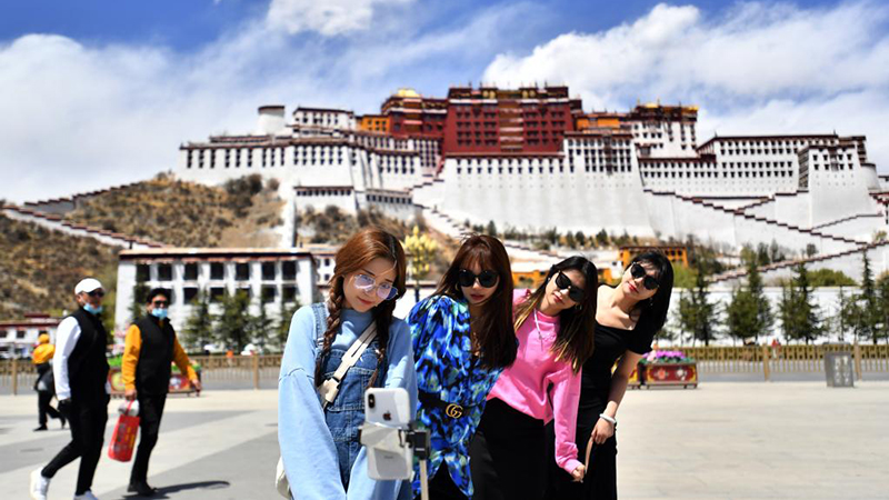 観光シーズン迎えたチベット自治区