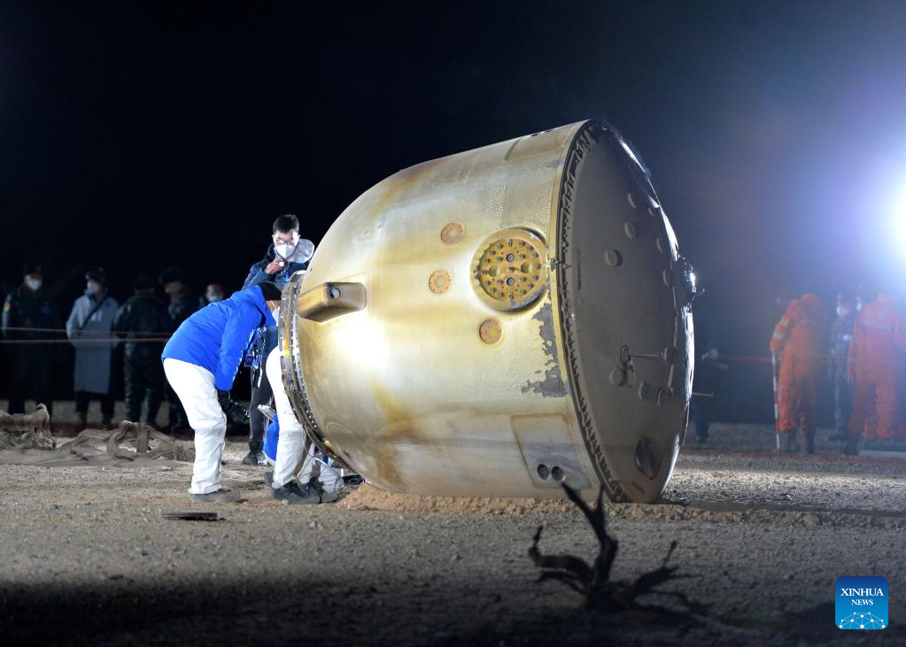 中国の有人宇宙船「神舟14号」、帰還モジュールが無事着陸