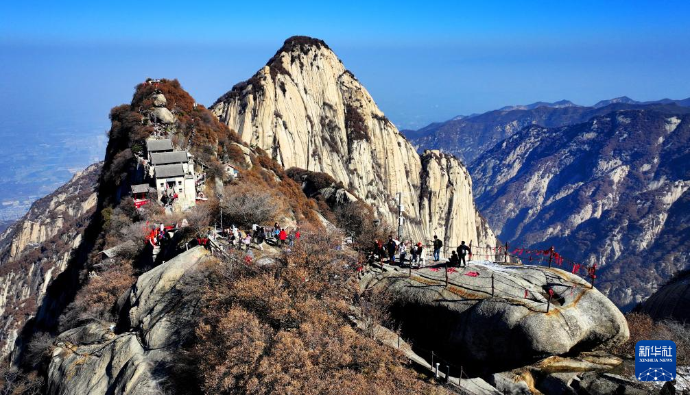 名峰華山の春節風景 中国陝西省