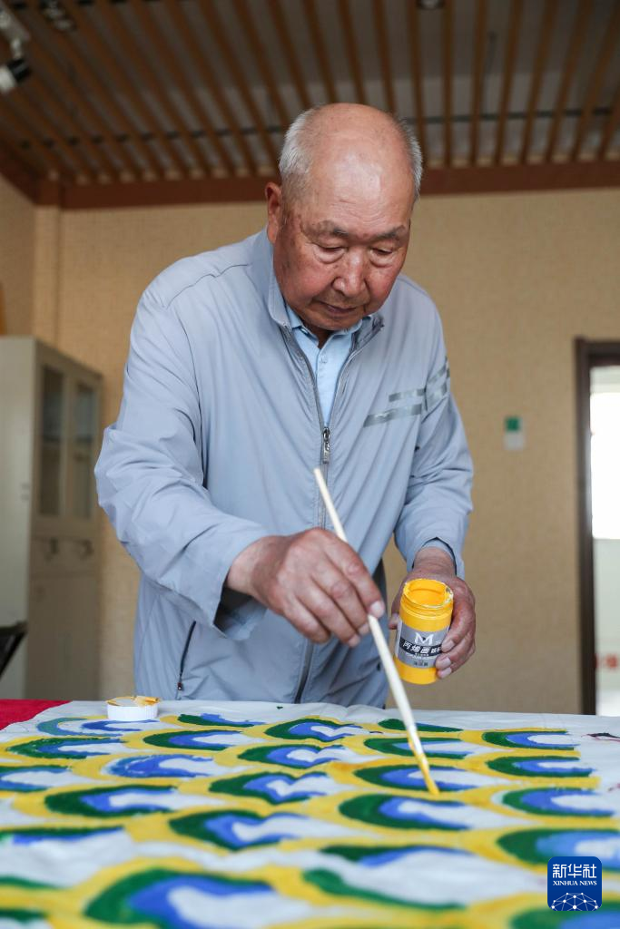 300年以上続く「張氏皇苑竜舞竜技芸」 遼寧省